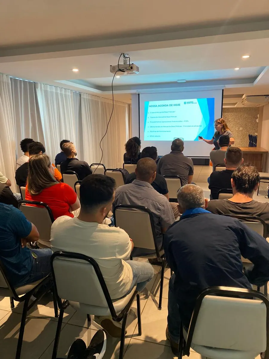 Treinamento da BR Nutri Consultoria com equipe em sala